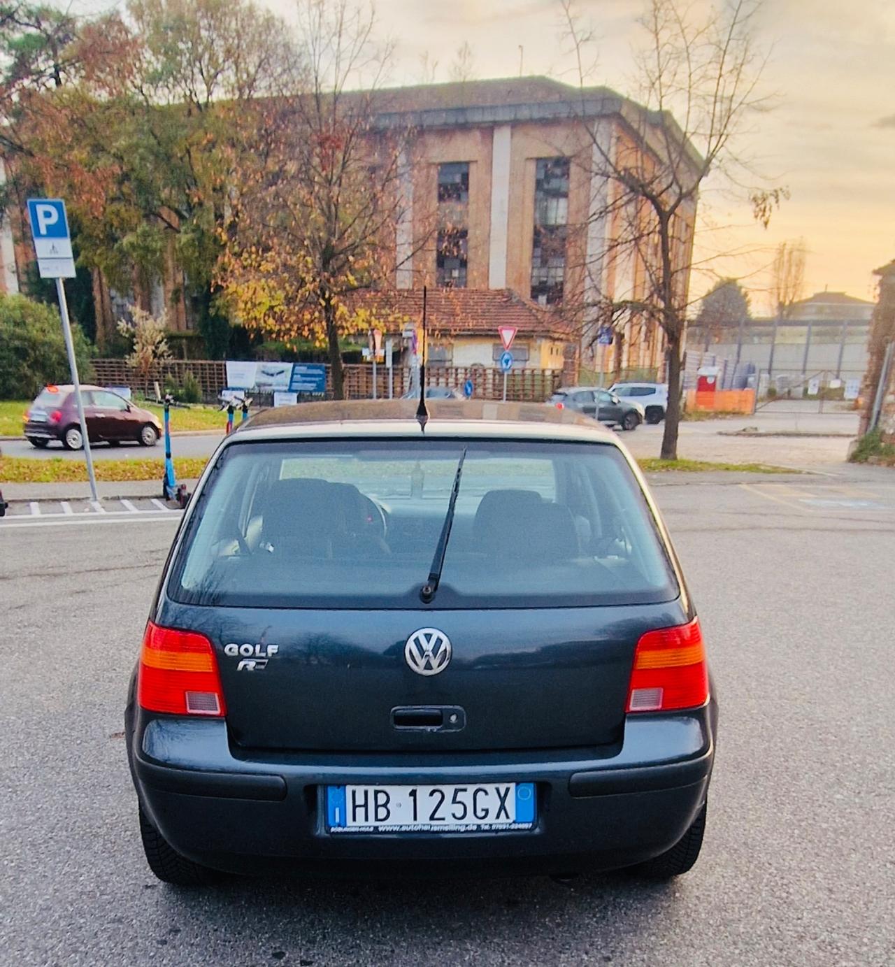 Volkswagen Golf 1.4cc (Su Appuntamento)