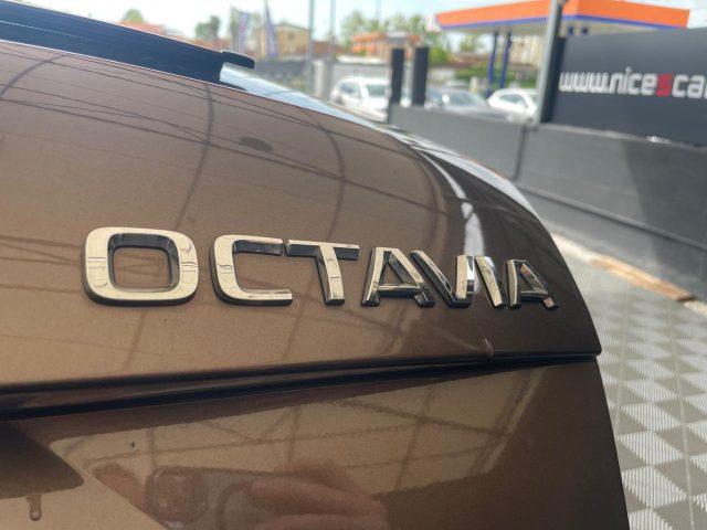 SKODA Octavia 2.0 TDI 150 CV DSG Wagon Executive