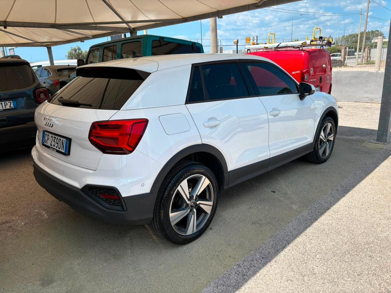 Audi Q2 30 TDI S tronic Business Advanced