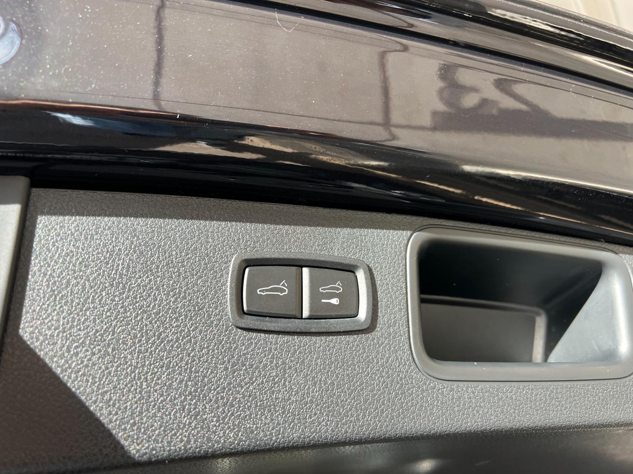 Porsche Macan T 2.0 265cv Tetto Sport Chrono Matrix Pelle Telecam. Tagliandi Porsche