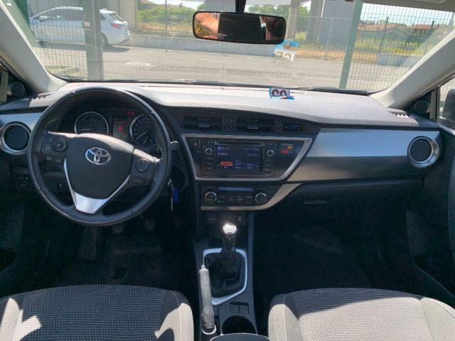 TOYOTA Auris Touring Sports 1.4 D-4D Lounge
