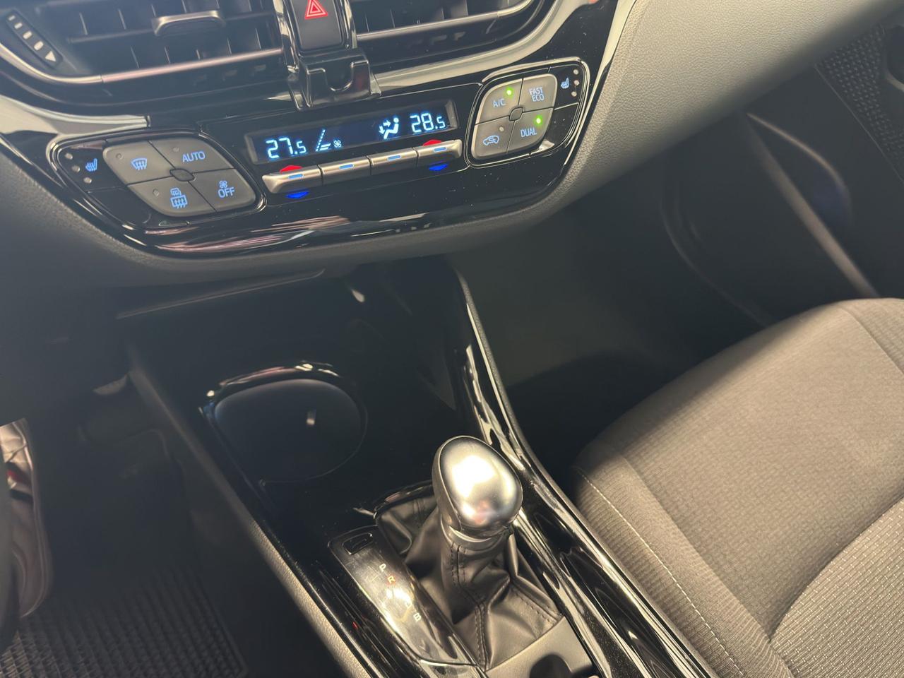 Toyota C-HR 1.8h Trend 2wd e-cvt