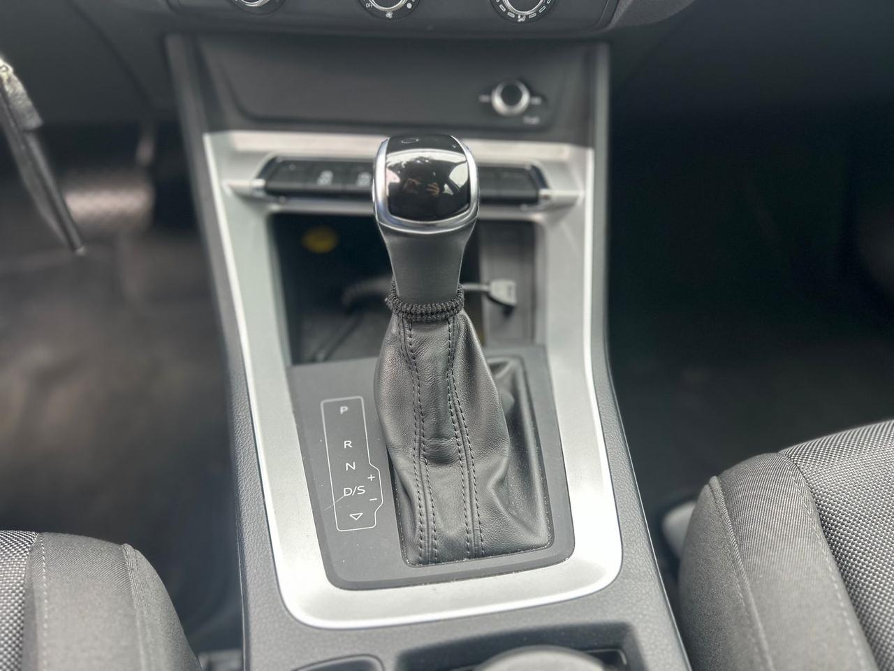 Audi Q3 Business 2.0 35 TDI #7993