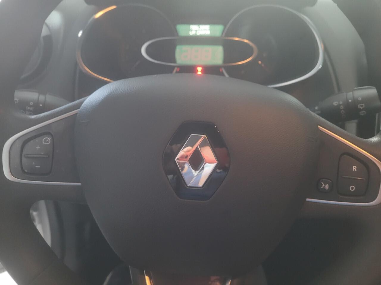 Renault Clio dCi 8V 75 CV 5 porte Moschino Zen