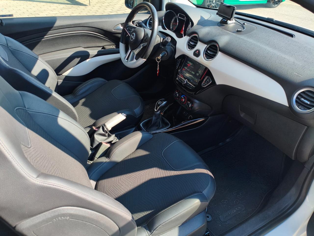 Opel Adam Rocks 1.4 87 CV cabrio auto