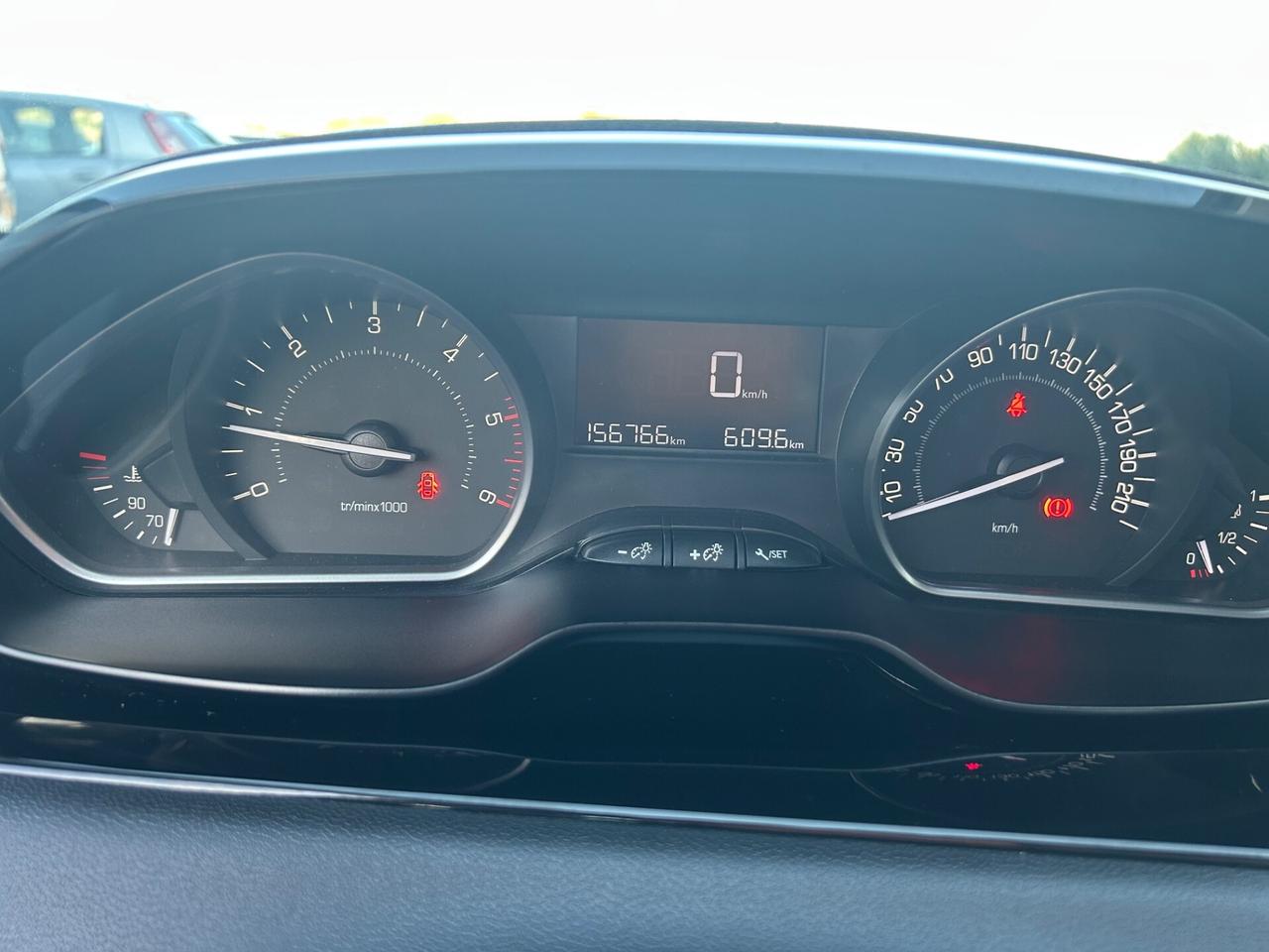 Peugeot 208 BlueHDi 75 5 porte Allure