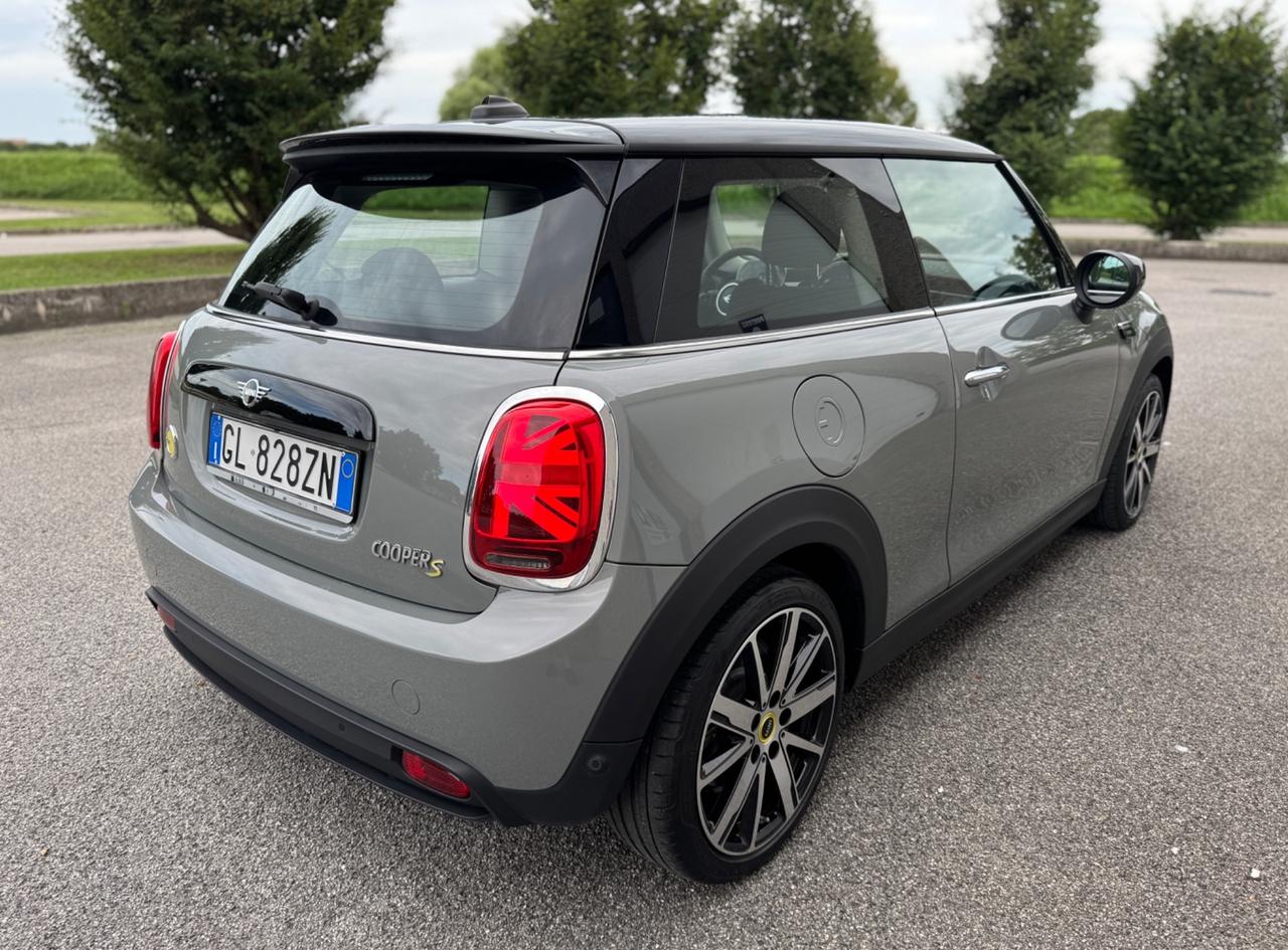 Mini Full Electric Cooper SE Camden Edition