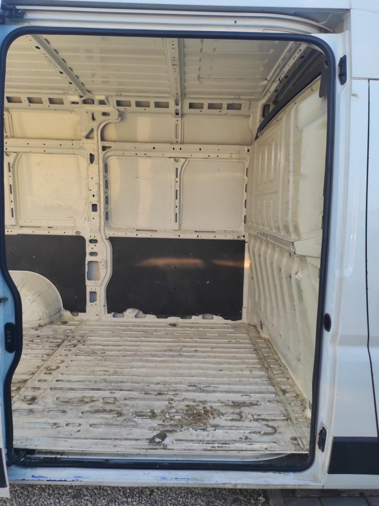 Peugeot Boxer 330 2.0 BlueHDi L2H2 Iva Compresa