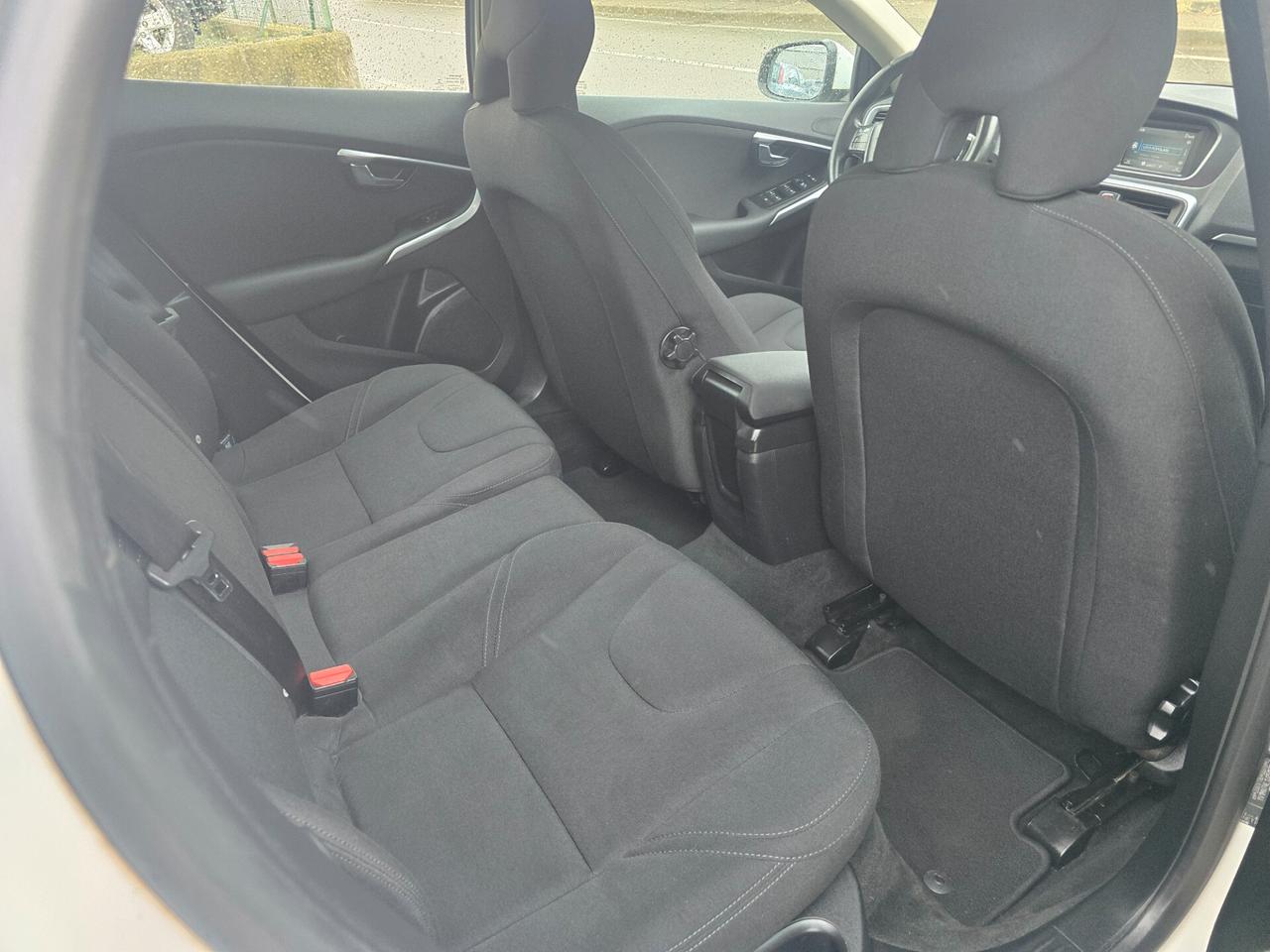Volvo V40 D2
