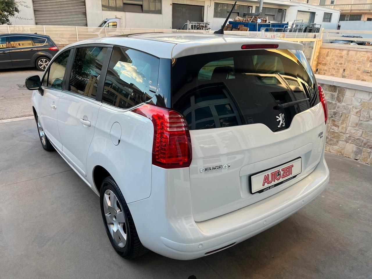Peugeot 5008 1.6 e-HDi 115CV Stop&Start cambio robotizzato Active