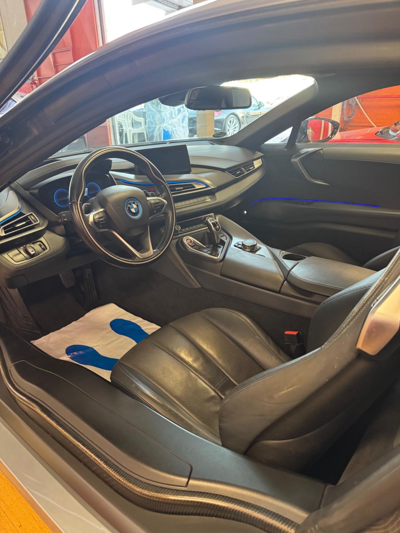 Bmw i8 ufficiale BMW PERMUTE