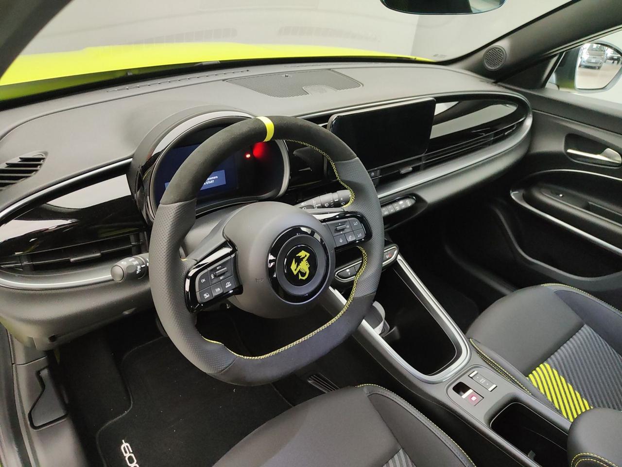 600e 600E ABARTH 54KW 240CV TURISMO