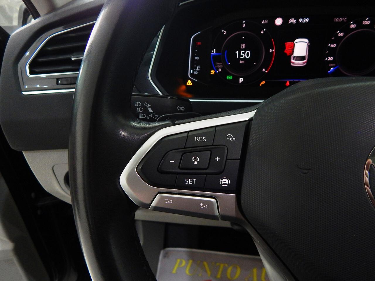 Volkswagen Tiguan 2.0 TDI Elegance 150cv DSG TETTO-NAVI-LED-PARK