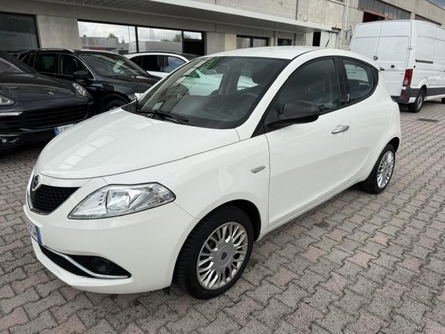 Lancia Ypsilon 5 Porte Ypsilon 1.2 Silver 69cv