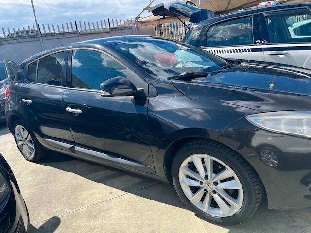 RENAULT MEGANE INTERNI IN PELLE , NAVIGATORE FULL...