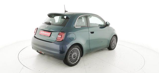 FIAT 500e Berlina 42 kWh La Prima