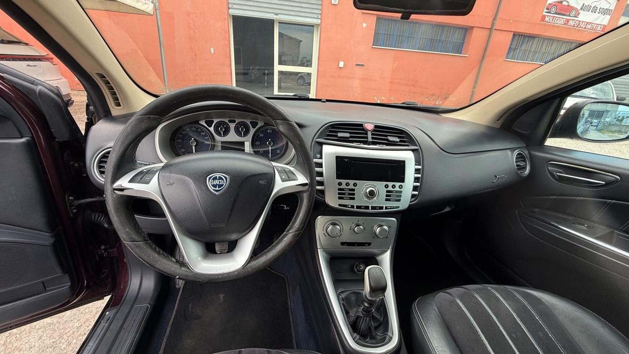 Lancia Delta 1.6 MJT DPF Platino