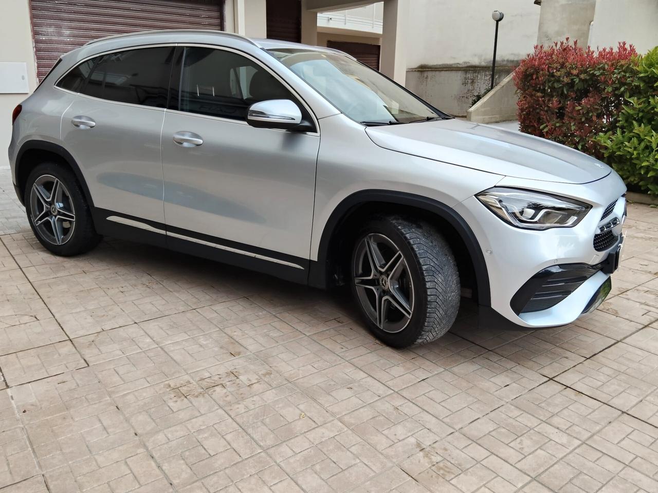 Mercedes-benz GLA 200 d Automatic 4Matic Premium 2.0 150 cv AMG