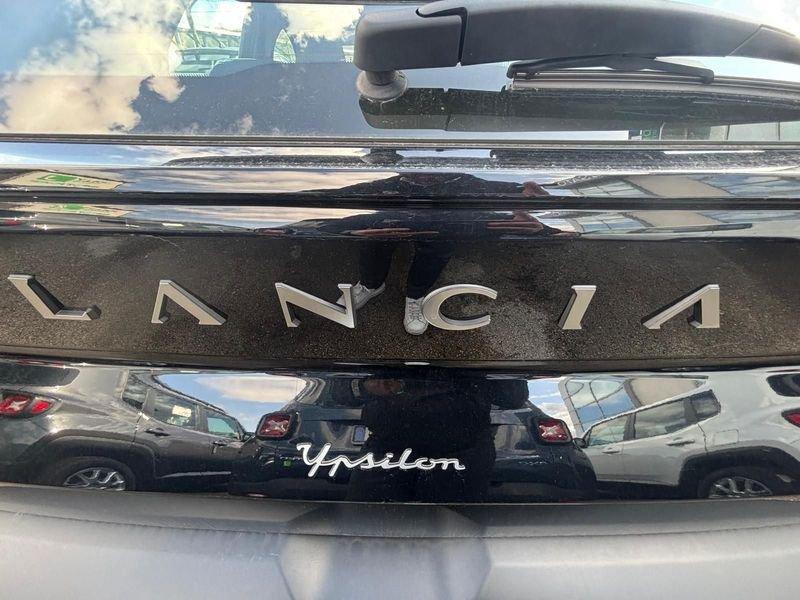Lancia Ypsilon Ibrida Ibrida 100cv Ypsilon e-DCT in caso di finanziamento extrasconto 1000 €