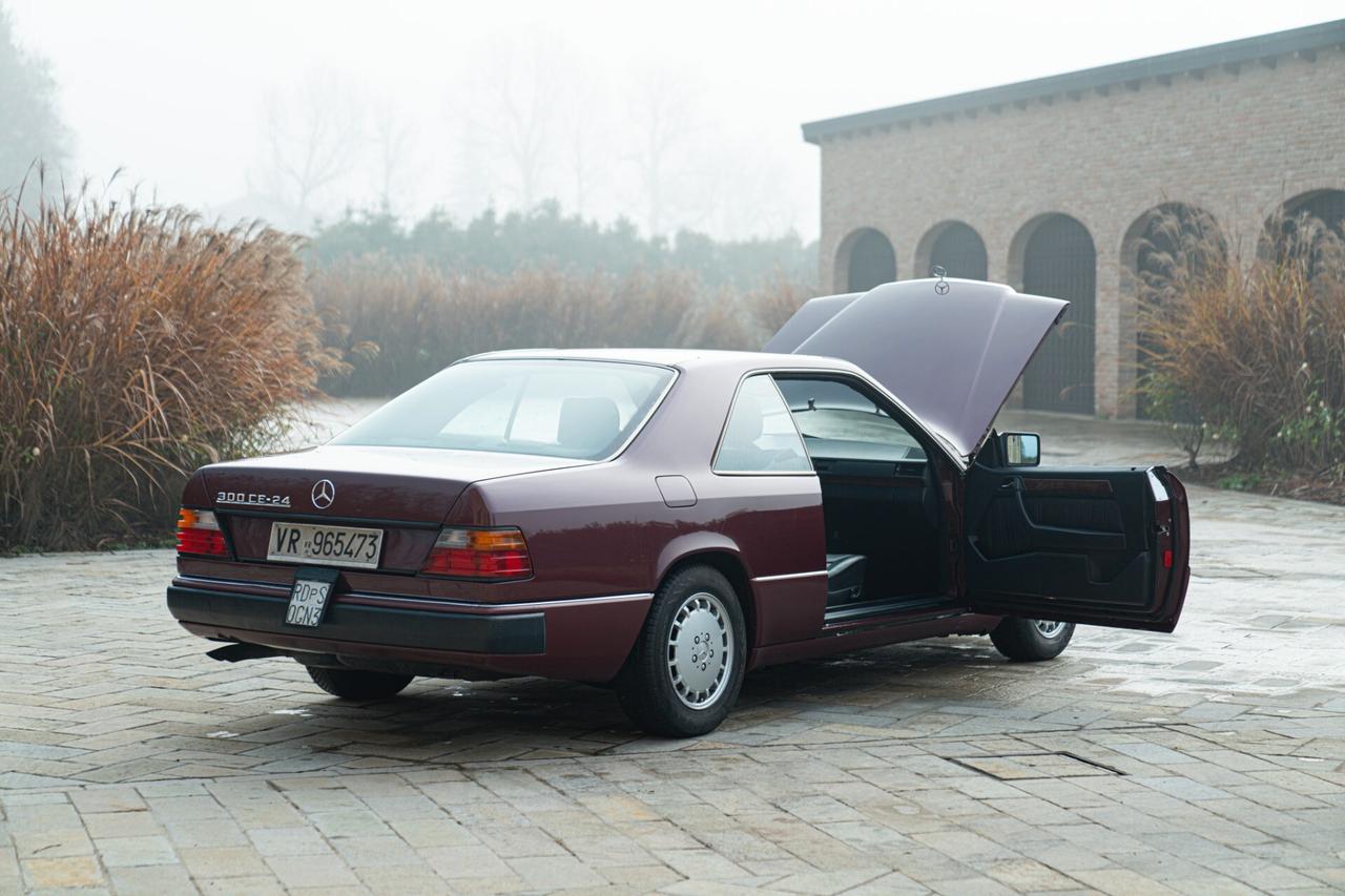 Mercedes-benz CE 300 24V COUPE' - MER00270