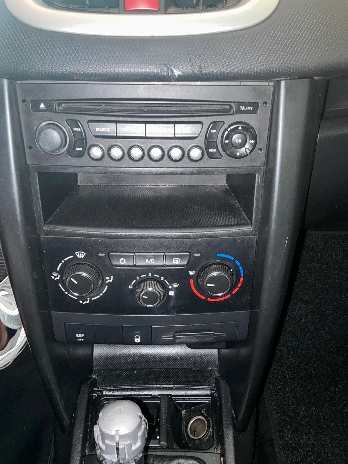PEUGEOT 207SW 1.4 VTi EURO 5 IDEALE PER NEOPATENTATI NO BOLLO TENUTA BENE