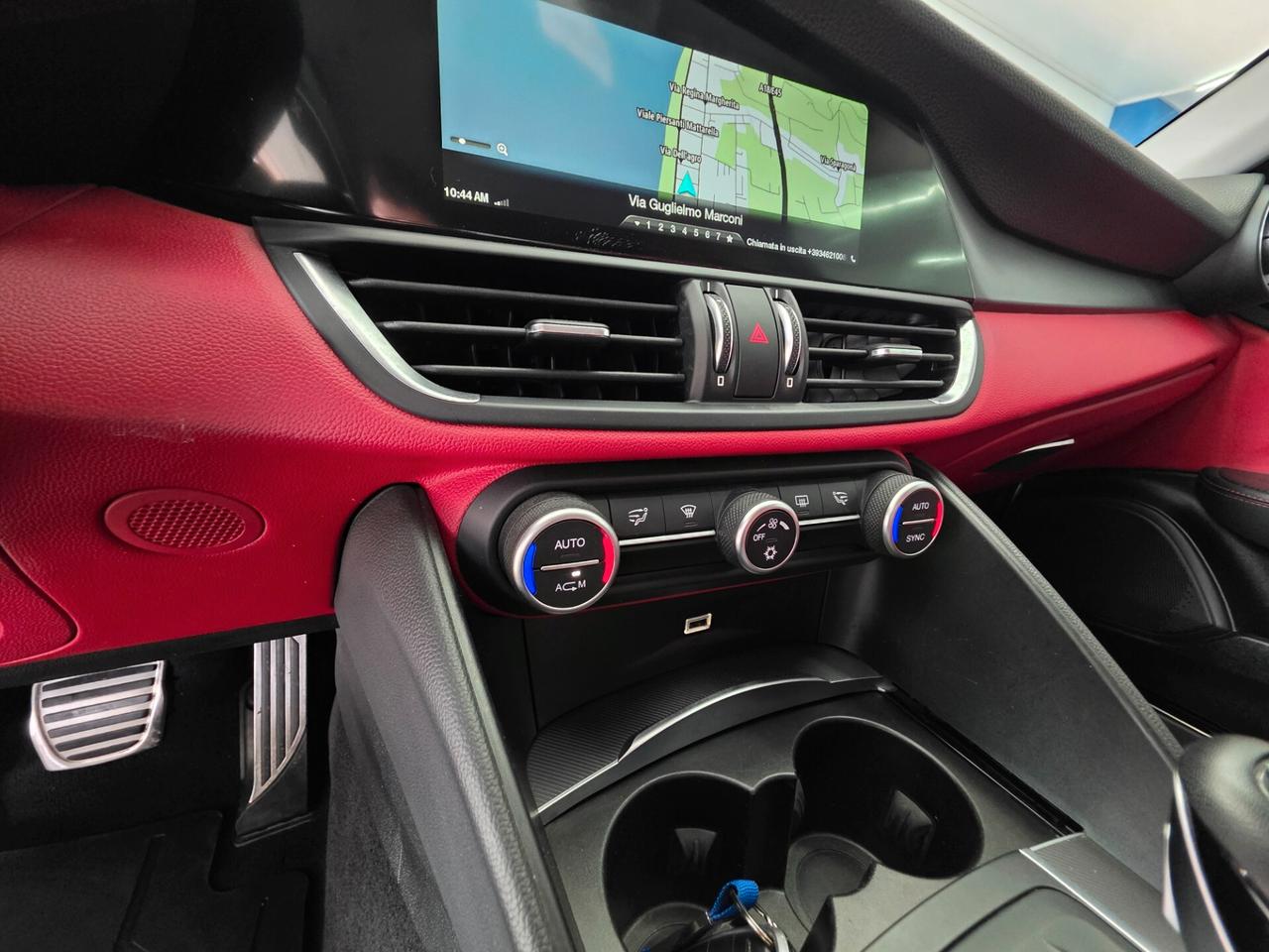 Alfa Romeo Giulia 2.2jtdm AT8 2017 99000km