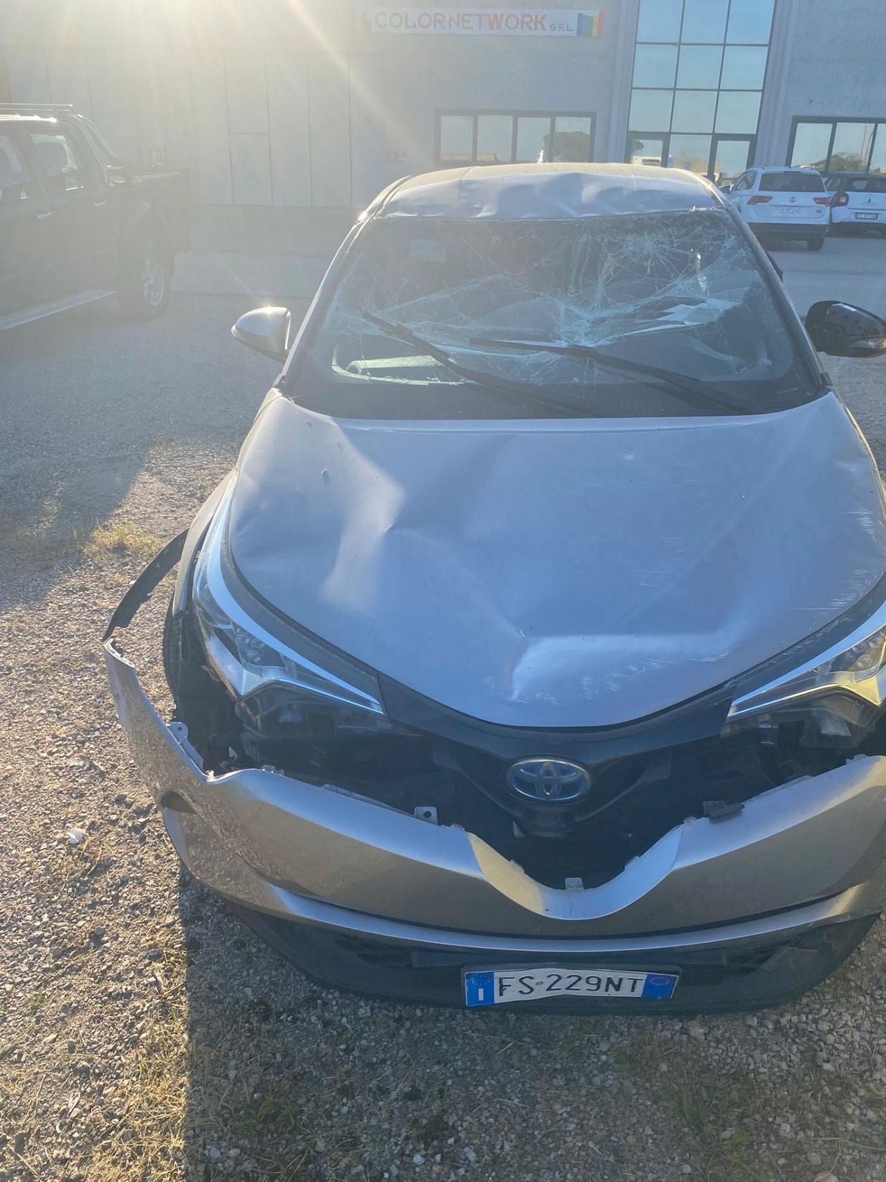 Toyota C-HR 1.8 Hybrid E-CVT Active INCIDENTATA