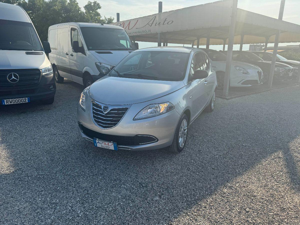 LANCIA - Ypsilon - 1.2 69 CV 5p. Platinum