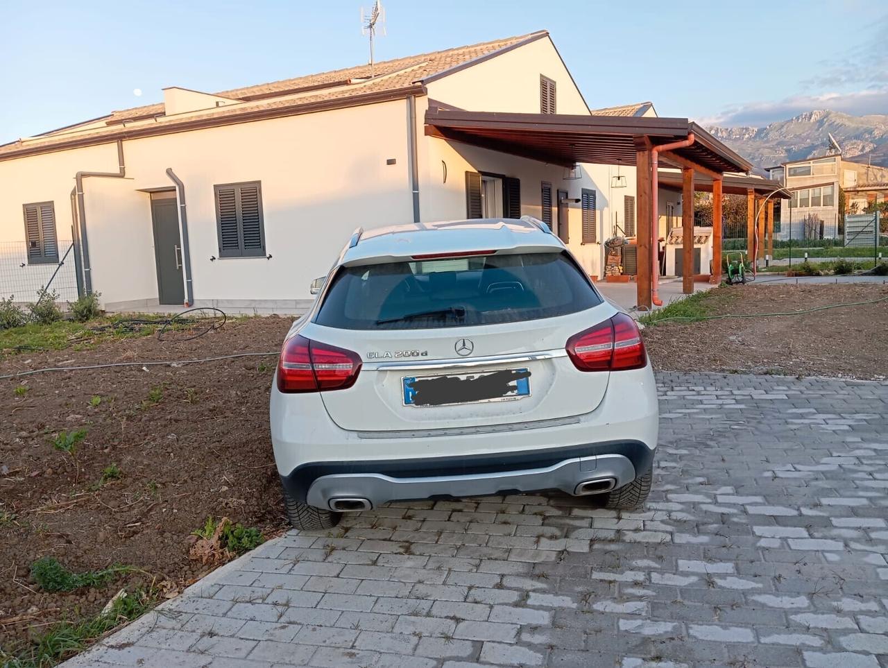 Mercedes GLA 200d Sport Petralia Villabate