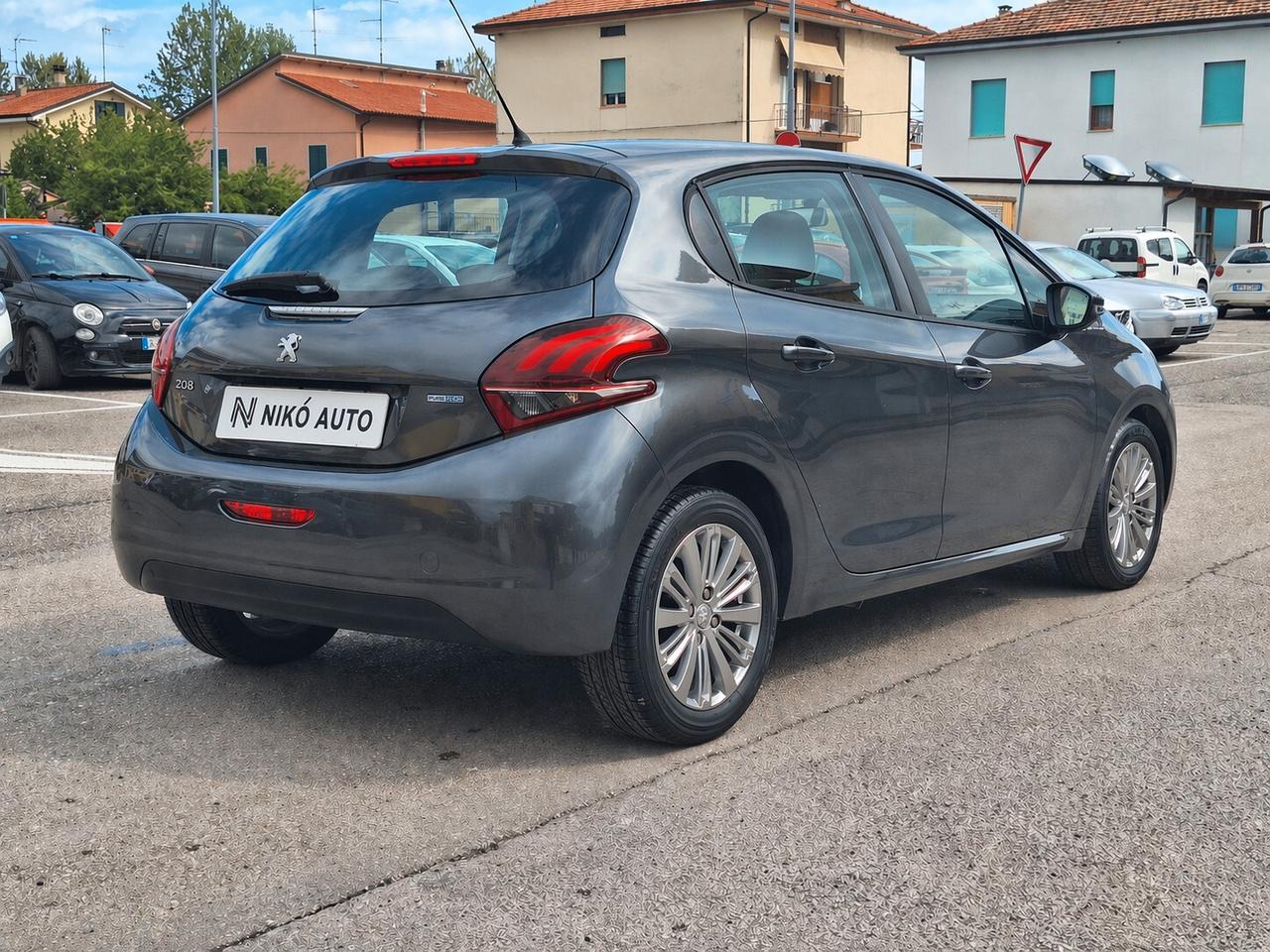 Peugeot 208 1.6 -2016 BlueHDi 100 5 porte Allure 75CV UNICOPRO NEOPAT GARANZIA CARPLAY NAVI