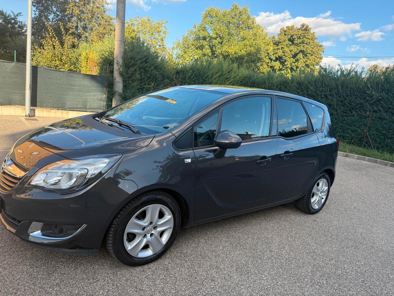 Opel Meriva 1.4 GPL - NEOPATENTATI - 12 MESI DI GARANZIA -