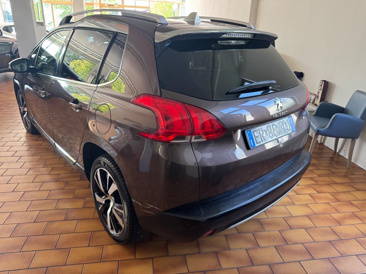 Peugeot 2008 1.6 e-HDi OK NEO GANCIO TRAINO