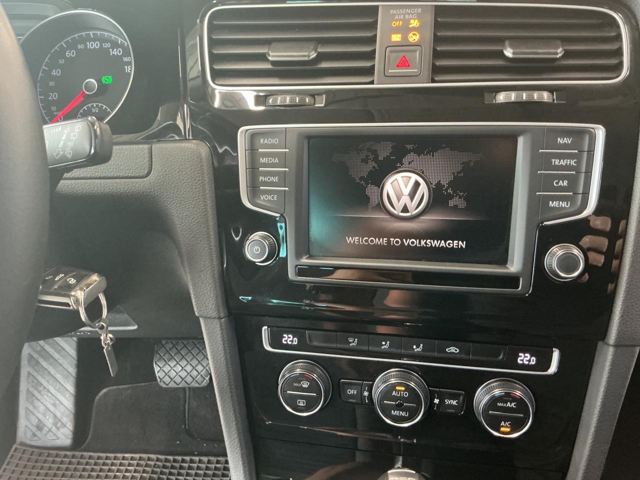 Volkswagen Golf 1.6 Diesel Automatica Neopatentati