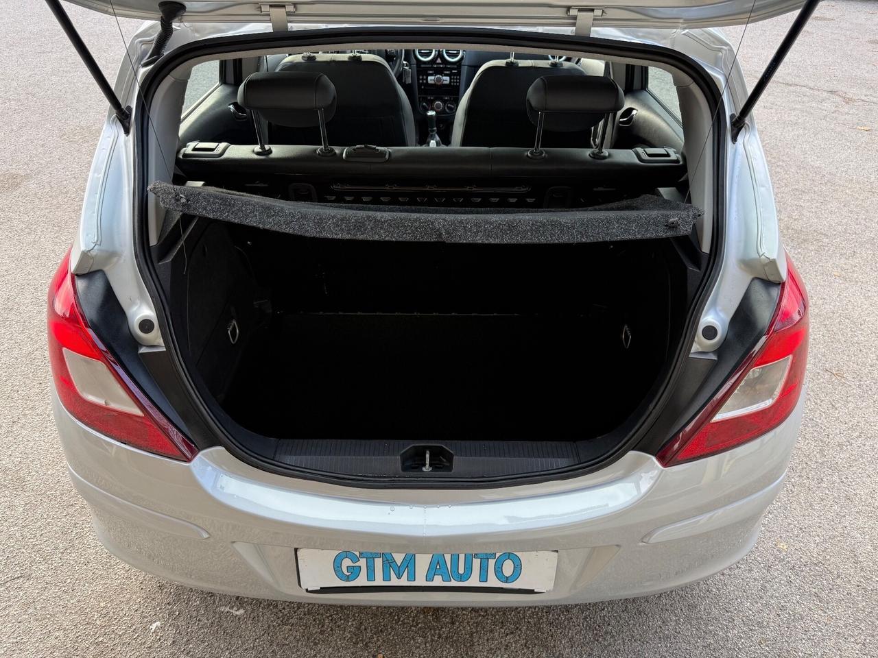 Opel Corsa 1.2 85CV 5 porte GPL - Neopatentati