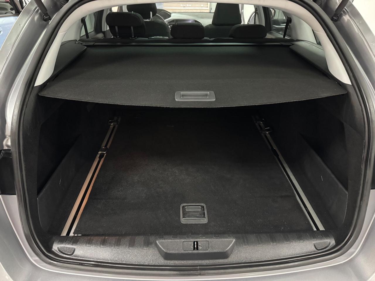 PEUGEOT 308 SW 1.6 blue HDI 120 CV allure