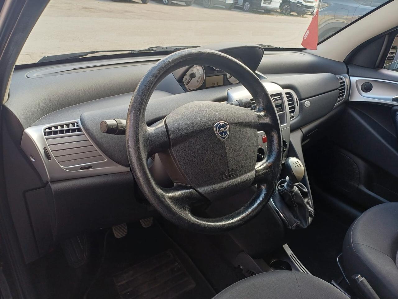 Lancia Ypsilon 1.2 Benzina Diva - 2011
