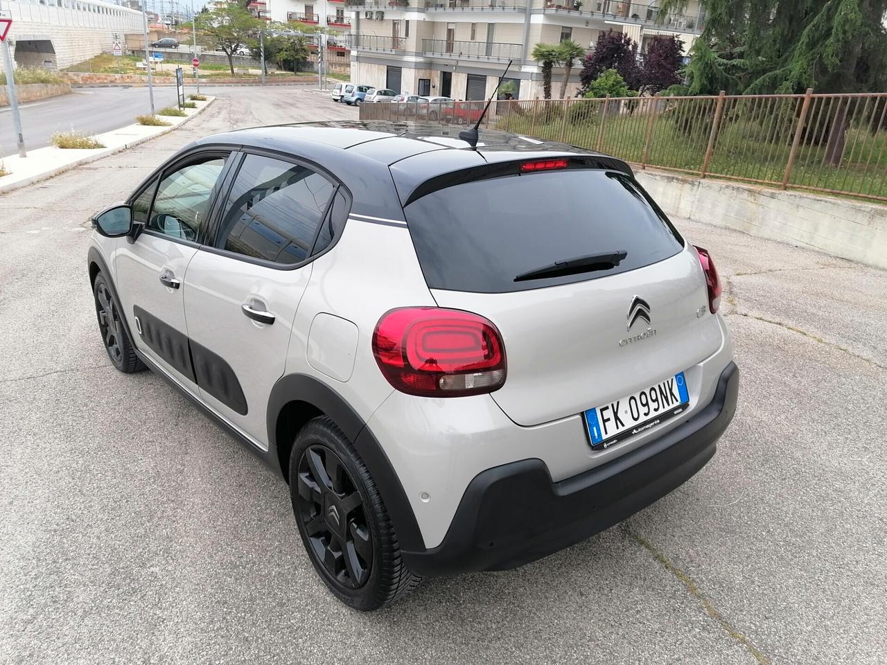Citroen C3 1.2 BENZ/GPL Shine TETTO PANORAMICO FULL