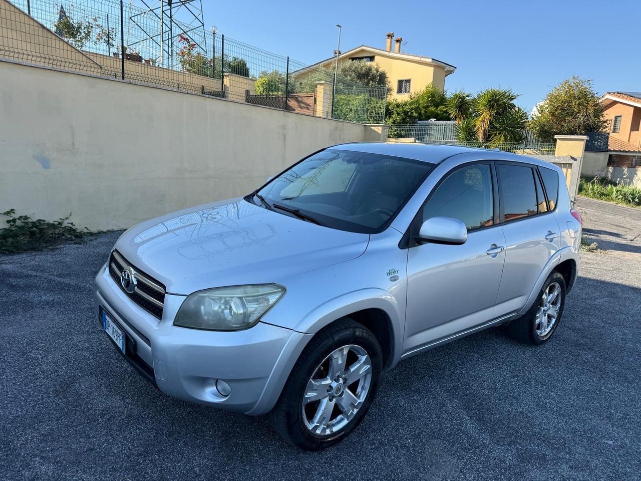 Toyota RAV 4 RAV4 Crossover 2.2 D-Cat 177 CV Luxury