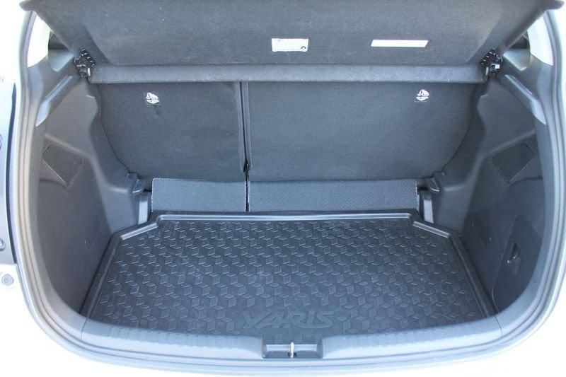 Toyota Yaris Hybrid Trend MY22