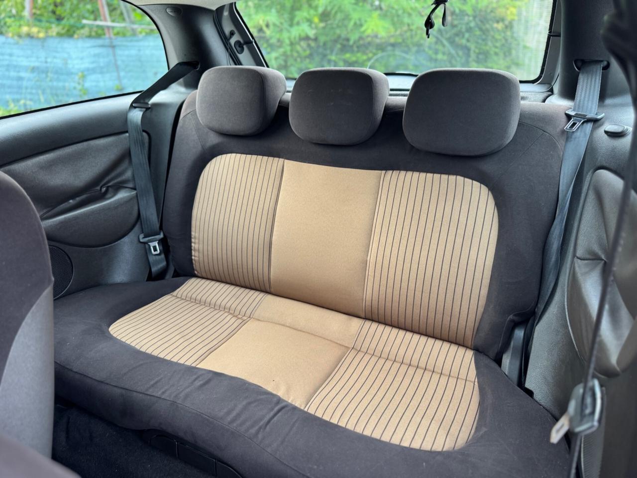Lancia Ypsilon 1.3 MJT 90 CV Oro Giallo