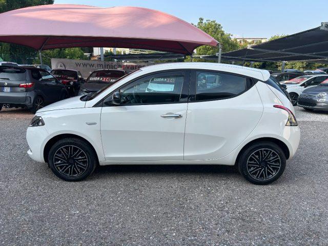 LANCIA Ypsilon 1.0 FireFly 5 porte S&S Hybrid Ecochic Gold