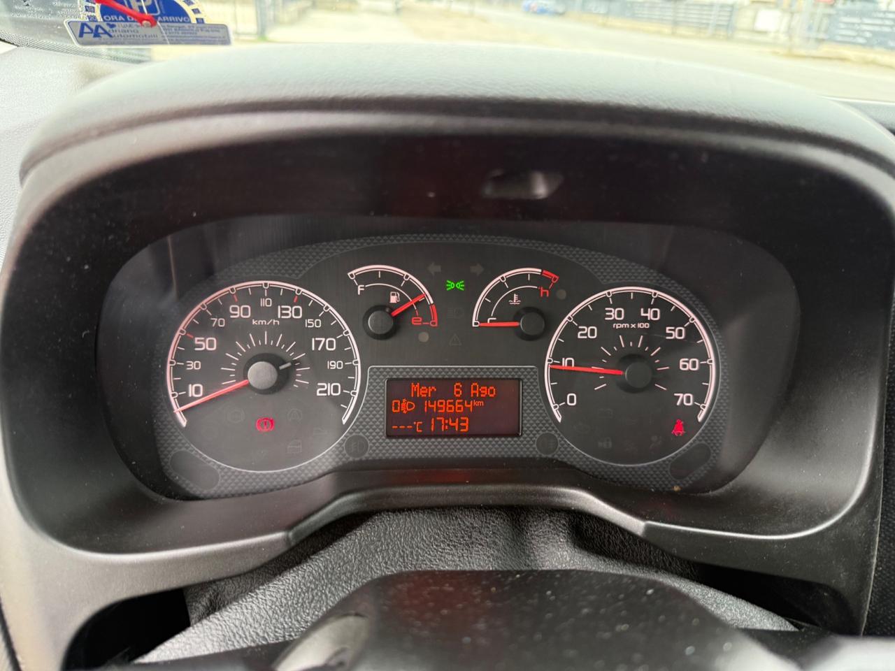 Fiat Qubo 1.3 MJT 75 CV Trekking 5 POSTI