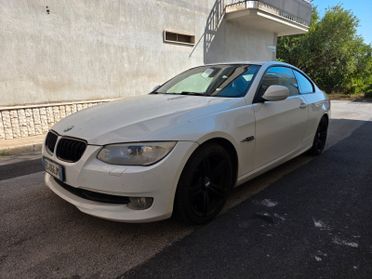 Bmw 320 320d cat Coupé Attiva