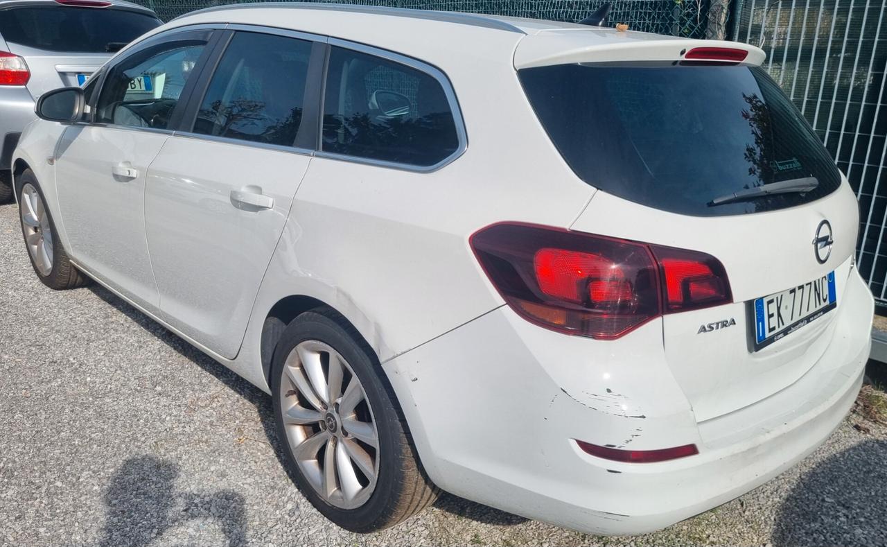 Opel Astra 1.7 CDTI 125CV Sports Tourer Cosmo