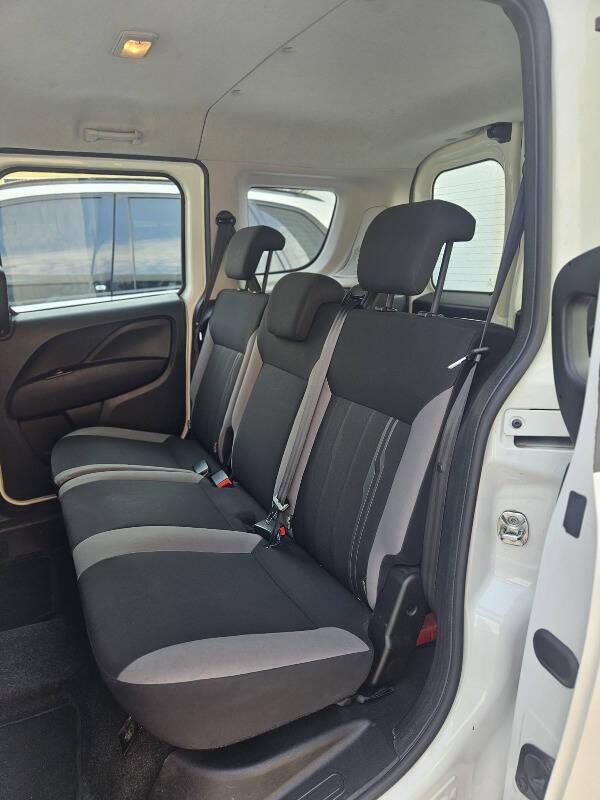 Fiat Doblò AUTOCARRO 5 POSTI IVA ESPOSTA