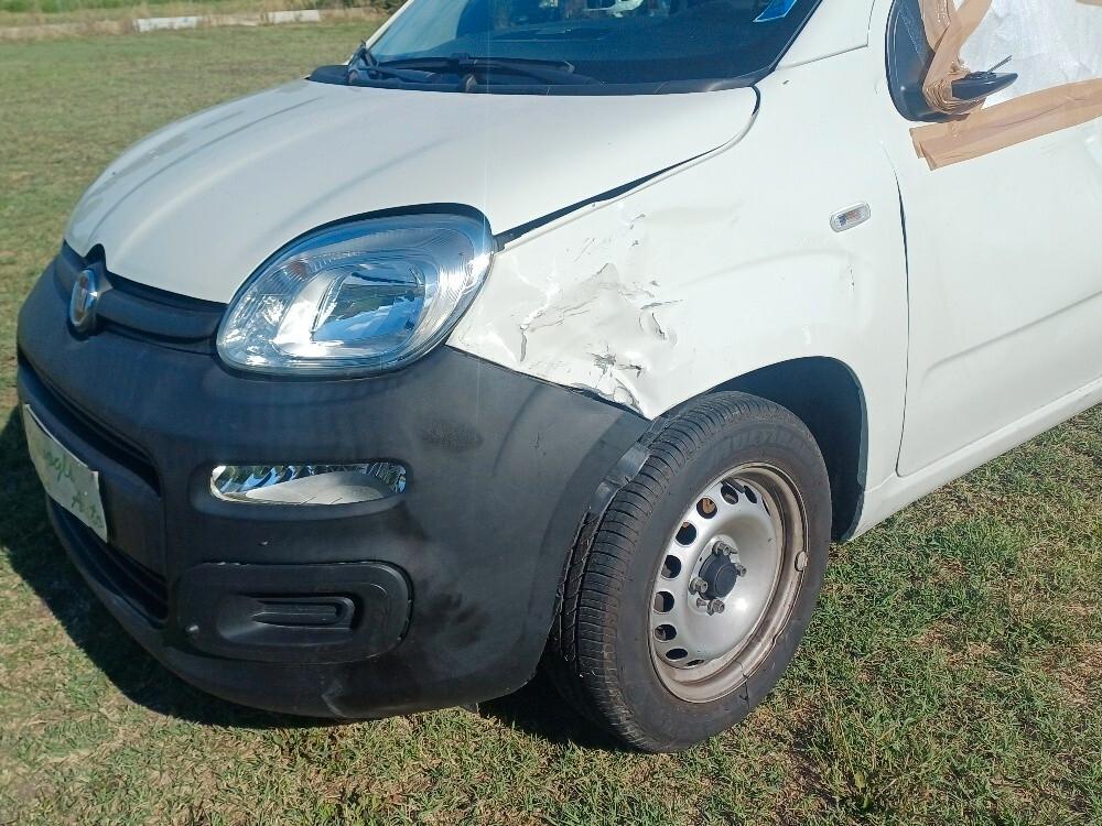Fiat Panda 1.0 Hybrid Pop Van 2 posti Incidentata