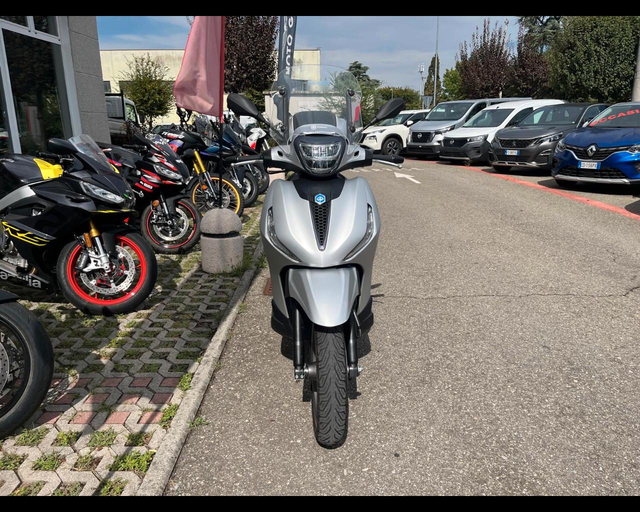PIAGGIO Beverly - Beverly 300 ie S Abs-asr my21