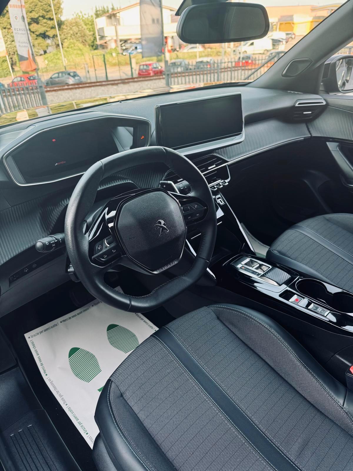Peugeot 2008 PureTech 130Cv S&S EAT8 Allure