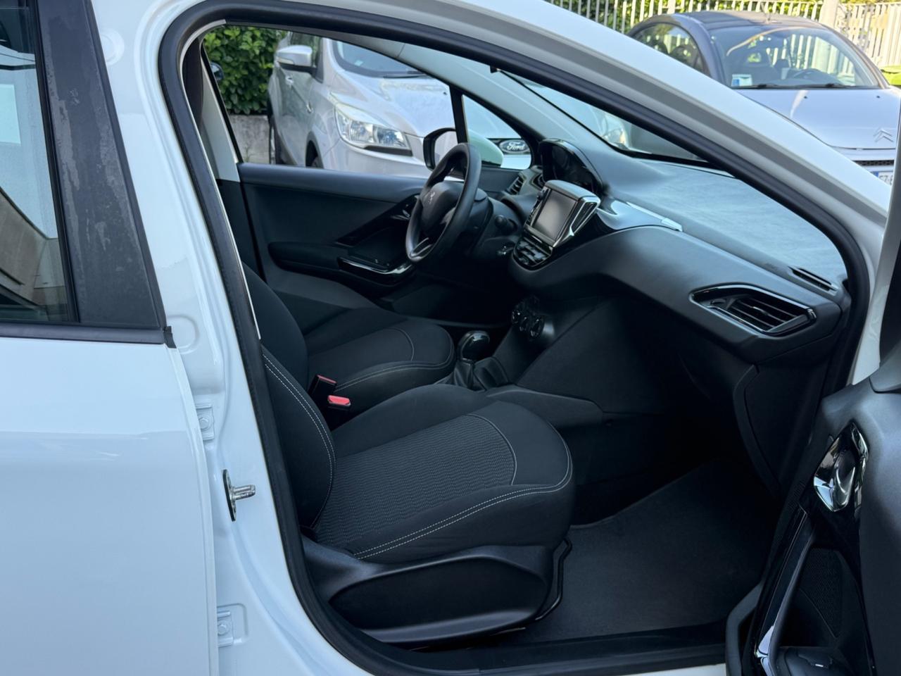 Peugeot 208 5 porte Active
