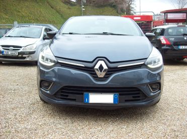 Renault Clio dCi 8V 90 CV 5 porte Moschino Zen x neopatentati